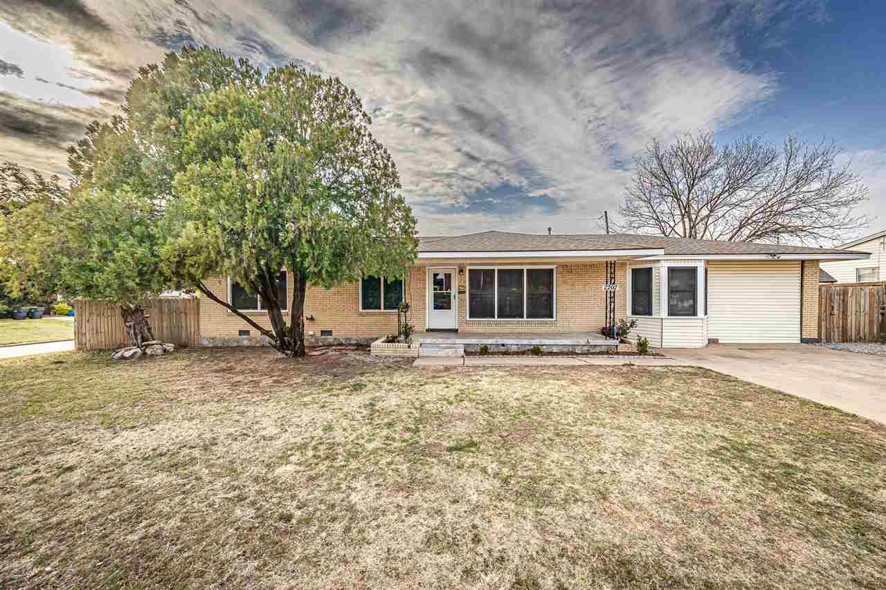 11704 E Gore Blvd, Lawton, OK, 73501-3246
