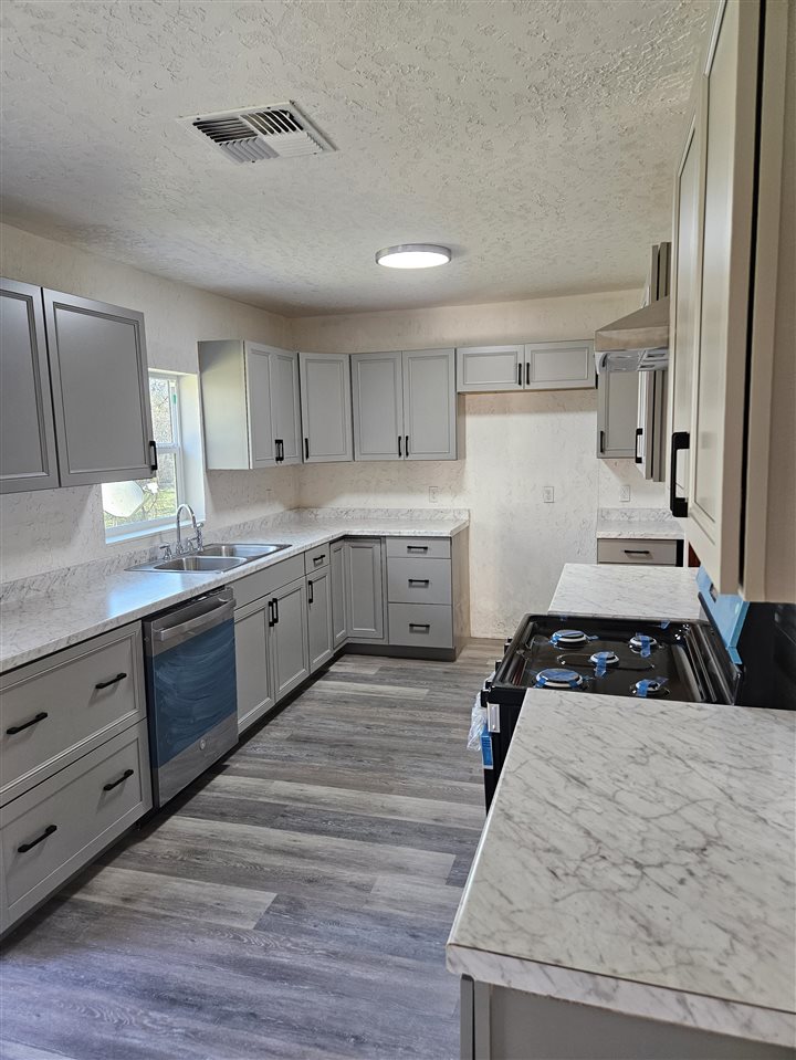 407 W Nebraska, Walters, OK, 73572