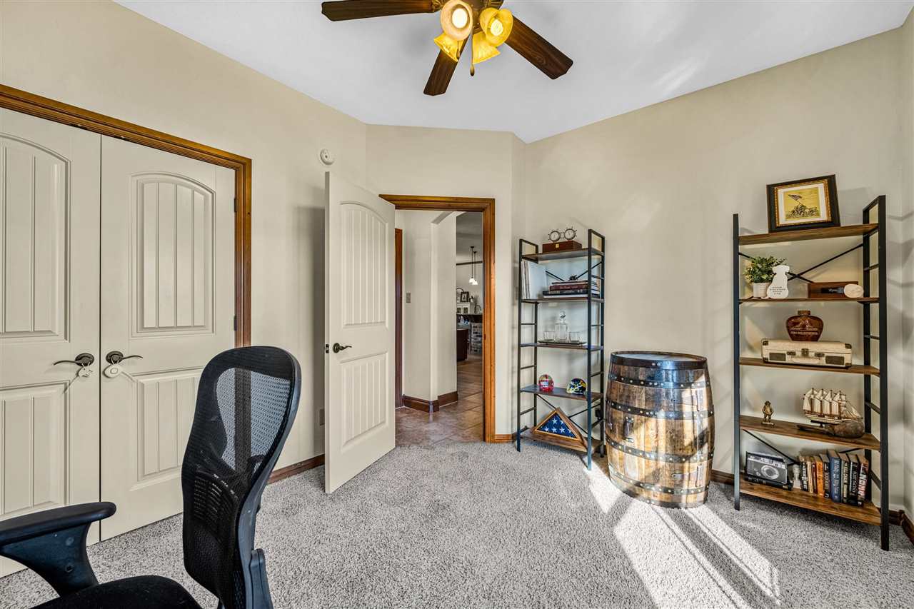 1420 Limestone Way, Elgin, OK, 73538-1401