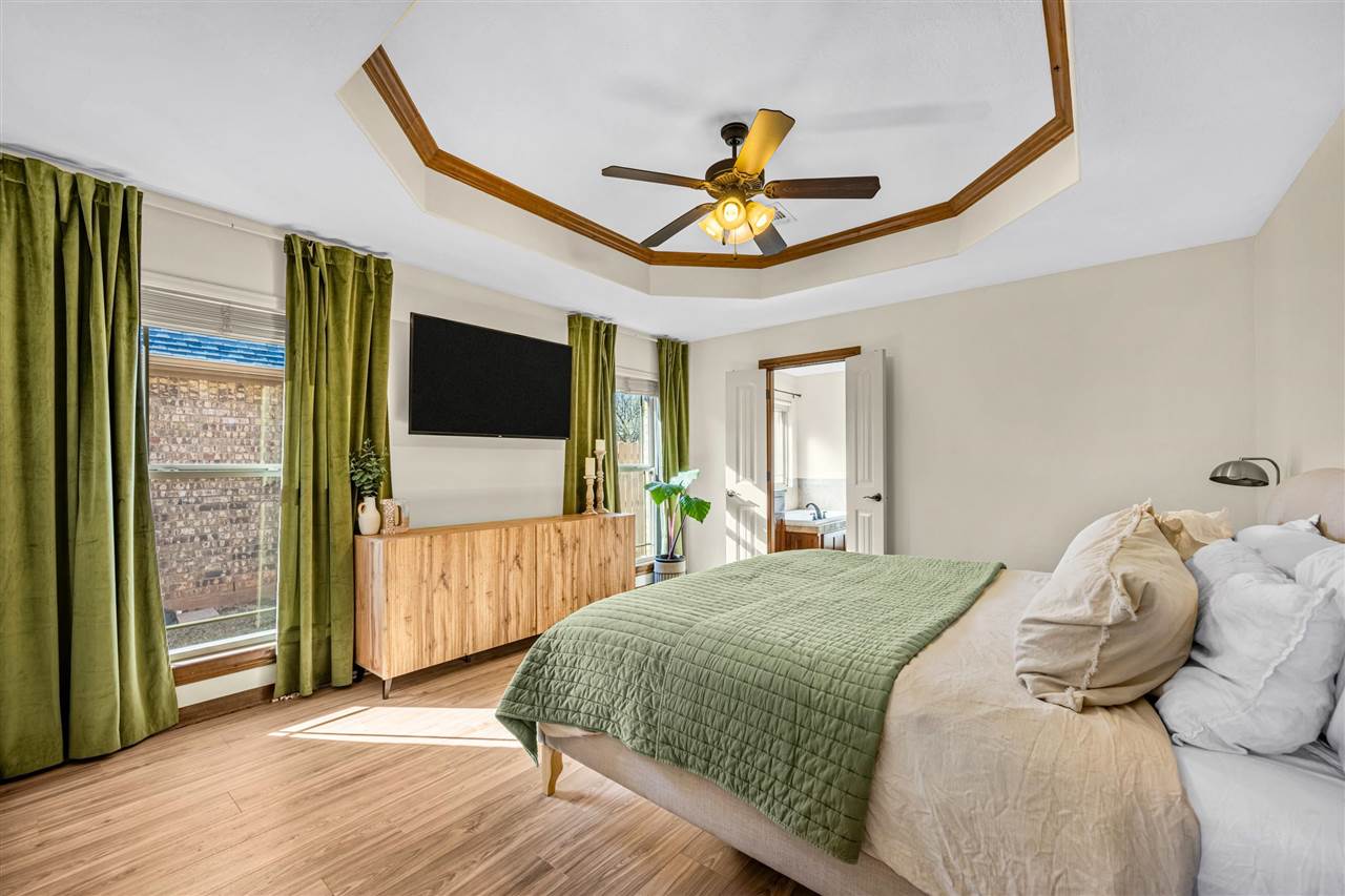 1420 Limestone Way, Elgin, OK, 73538-1401