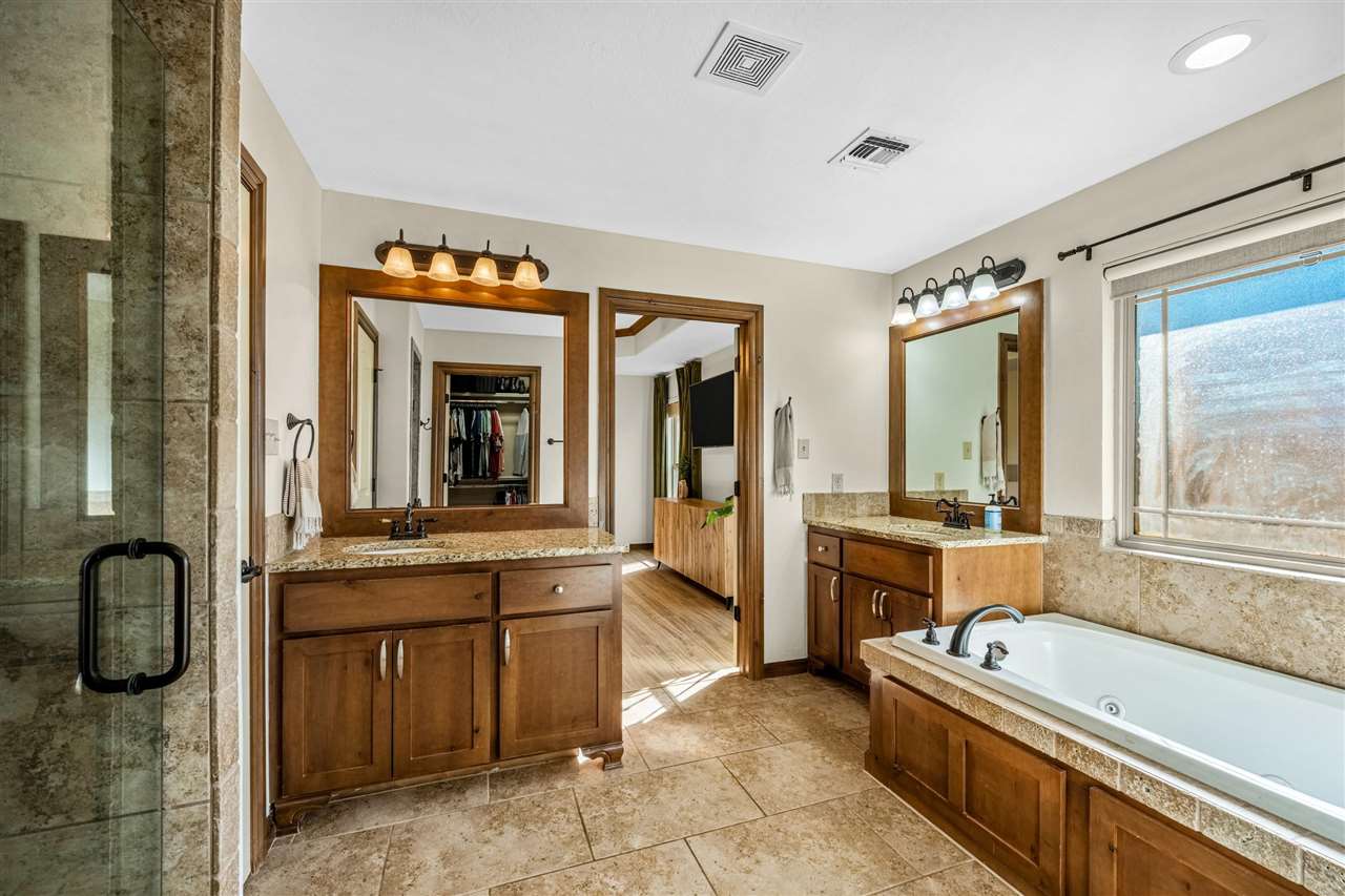 1420 Limestone Way, Elgin, OK, 73538-1401