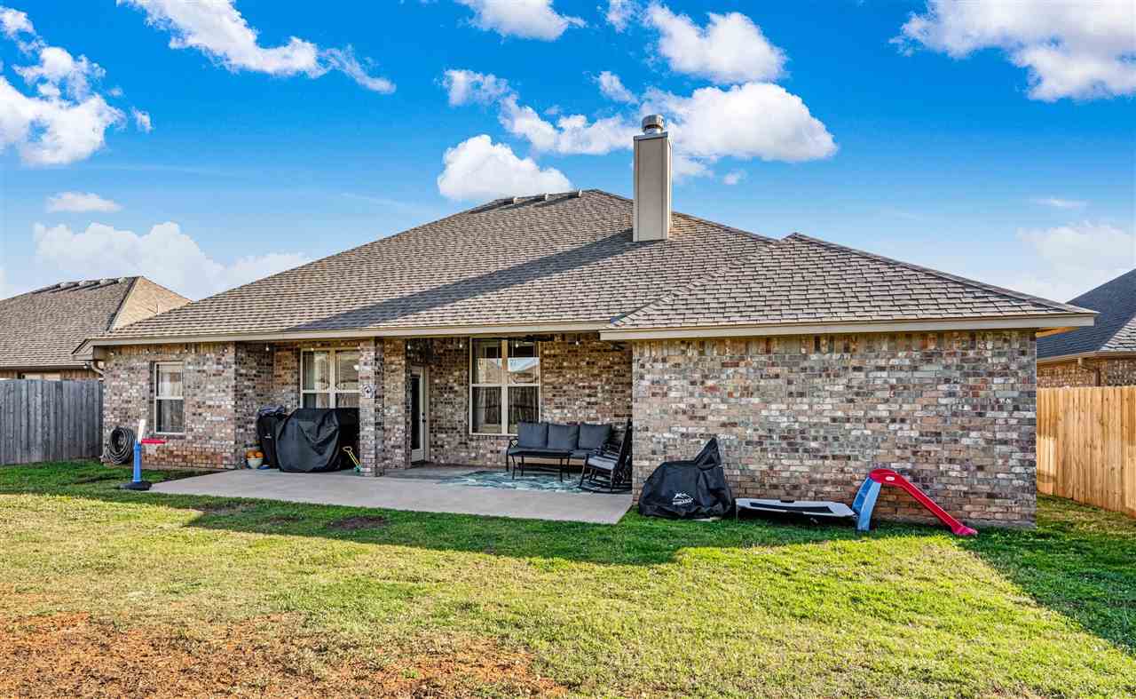 1420 Limestone Way, Elgin, OK, 73538-1401