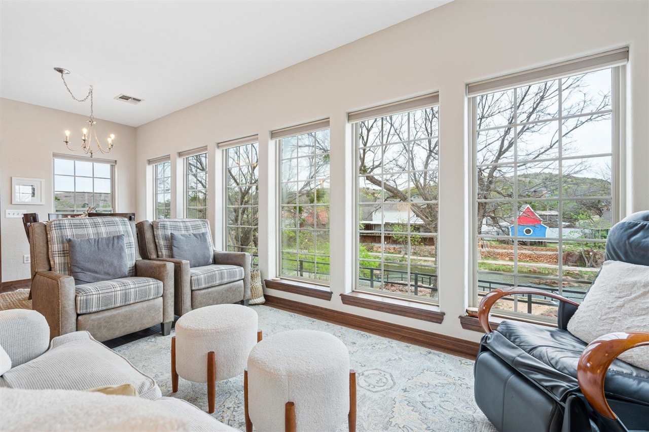 160 West Lake Dr., Medicine Park, OK, 73557