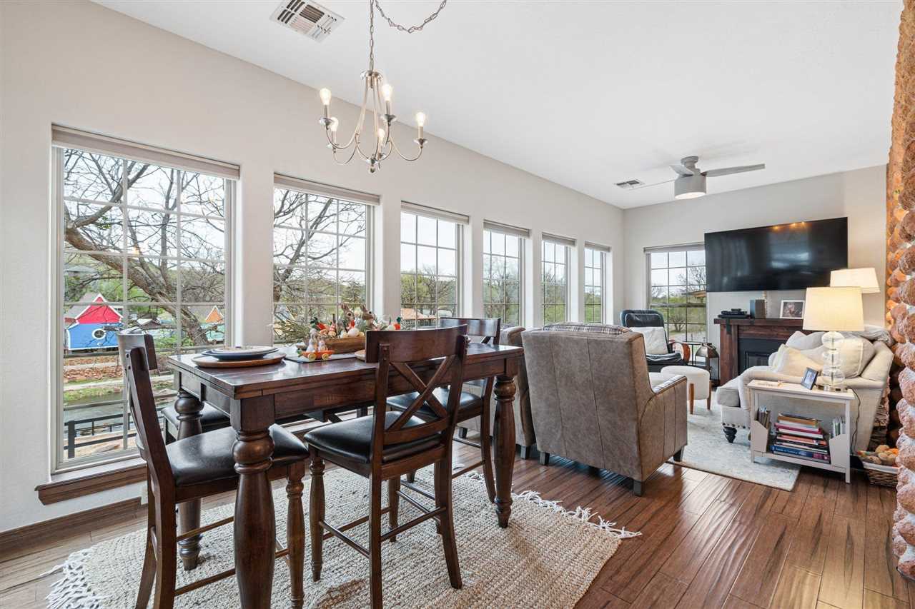 160 West Lake Dr., Medicine Park, OK, 73557