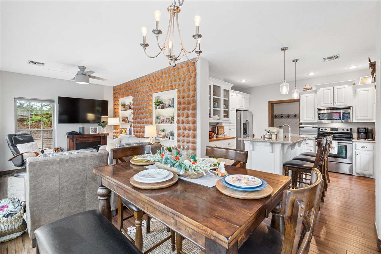 160 West Lake Dr., Medicine Park, OK, 73557