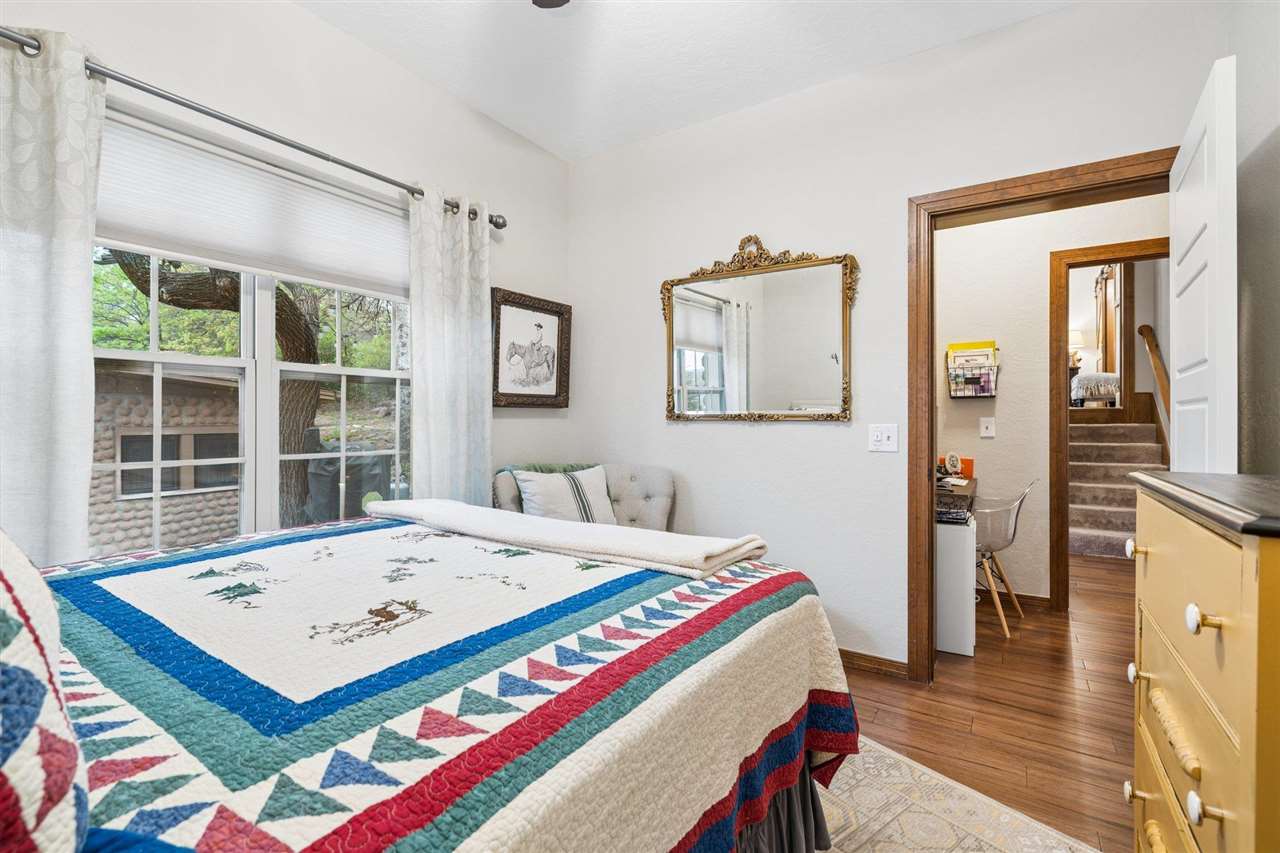 160 West Lake Dr., Medicine Park, OK, 73557