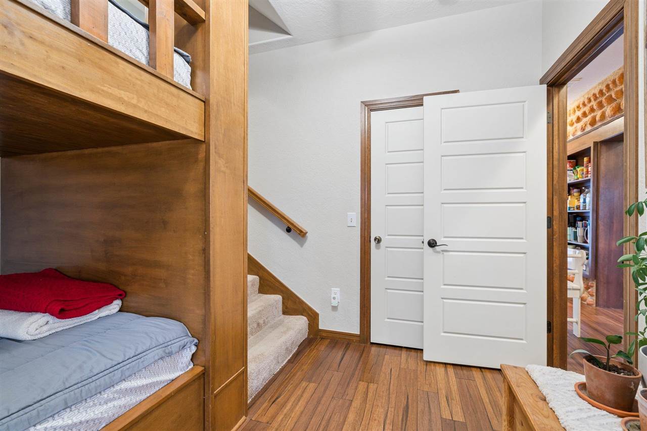 160 West Lake Dr., Medicine Park, OK, 73557