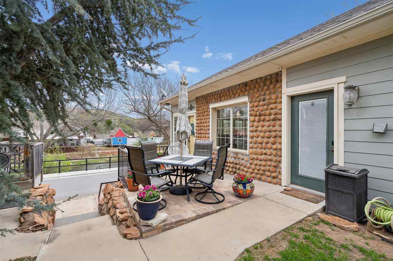 160 West Lake Dr., Medicine Park, OK, 73557