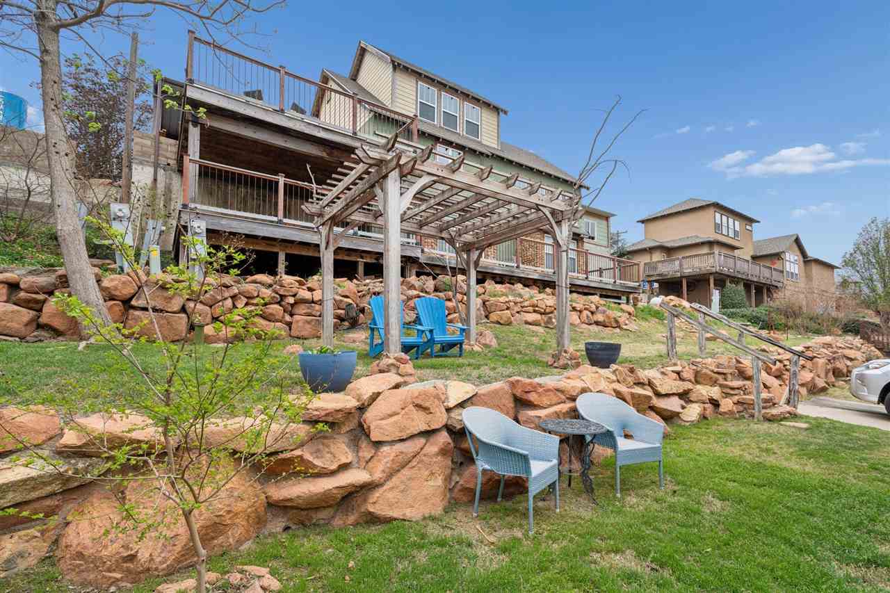 160 West Lake Dr., Medicine Park, OK, 73557