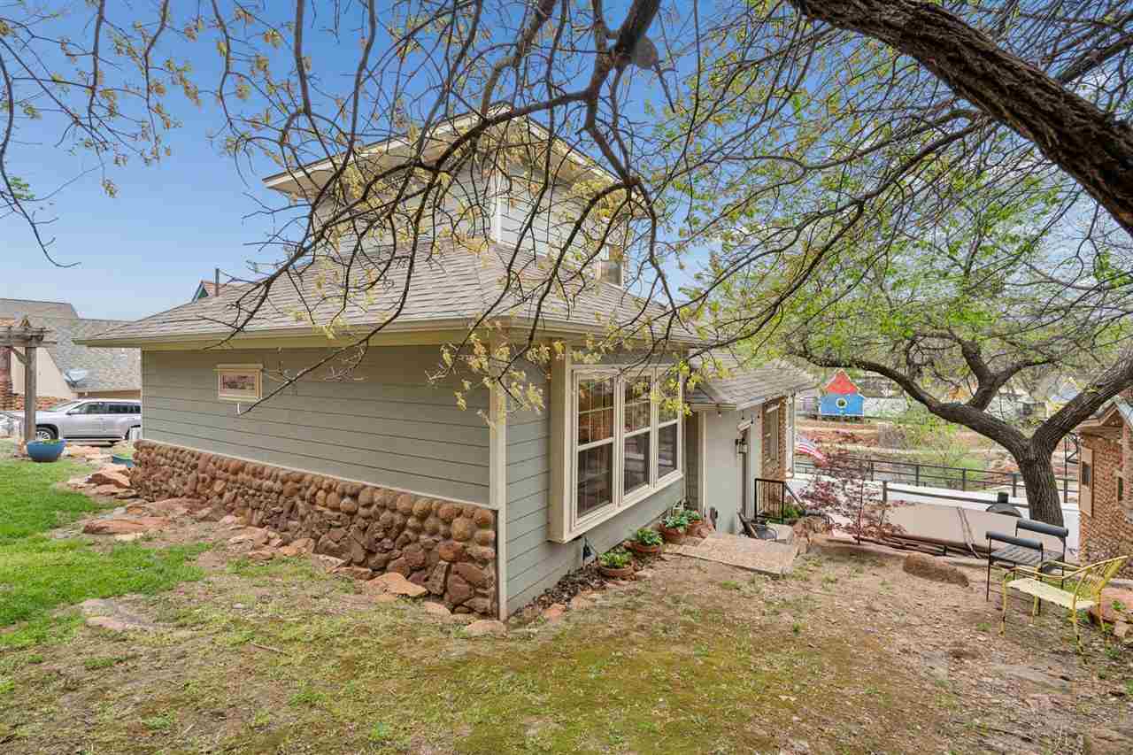 160 West Lake Dr., Medicine Park, OK, 73557