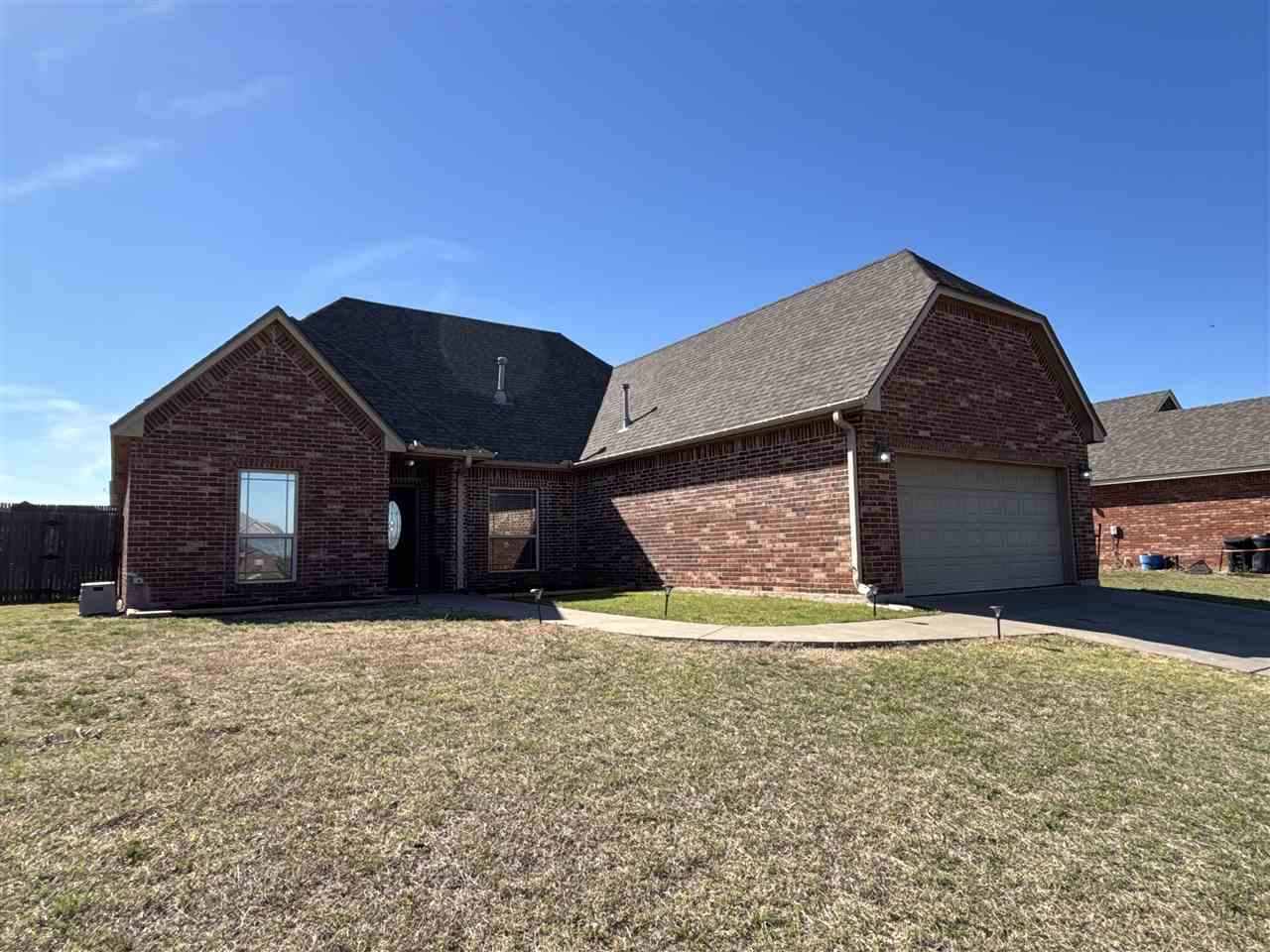 11 NE Summerwood Dr, Elgin, OK, 73538