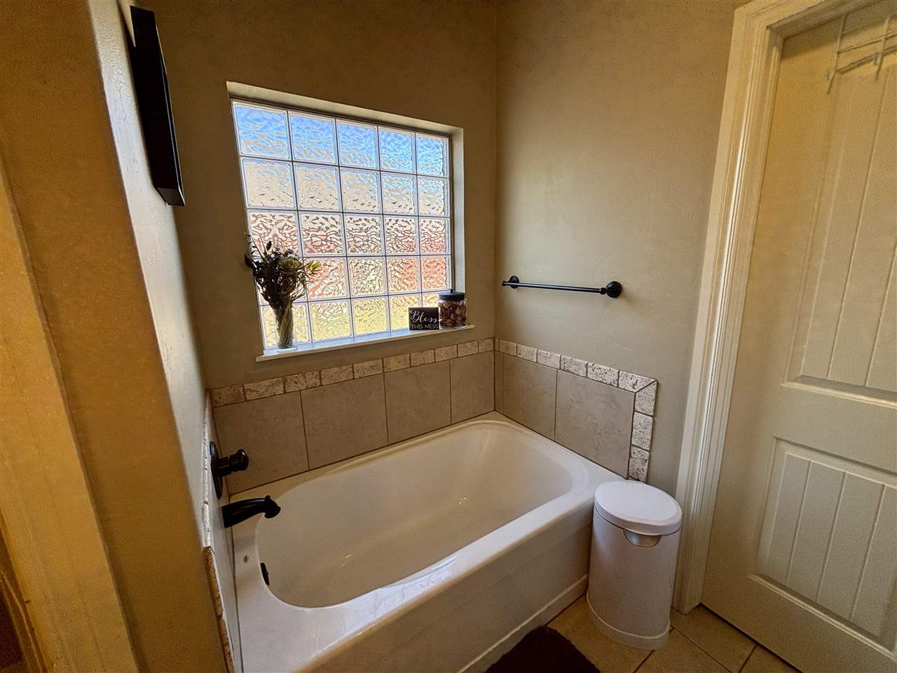 11 NE Summerwood Dr, Elgin, OK, 73538