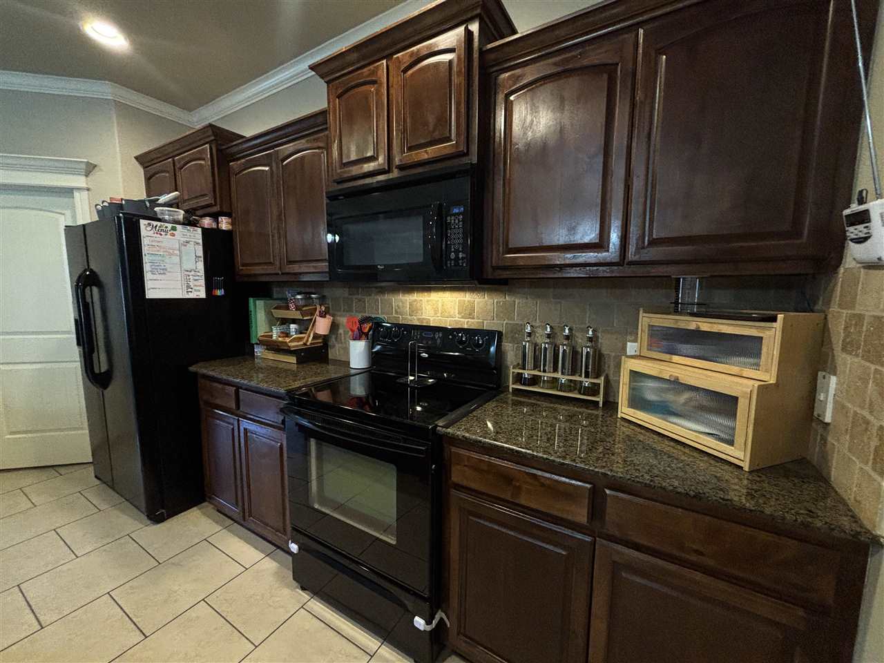 11 NE Summerwood Dr, Elgin, OK, 73538