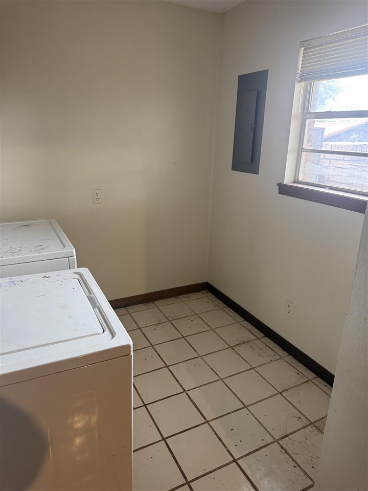 1104 Wall St, Frederick, OK, 73542