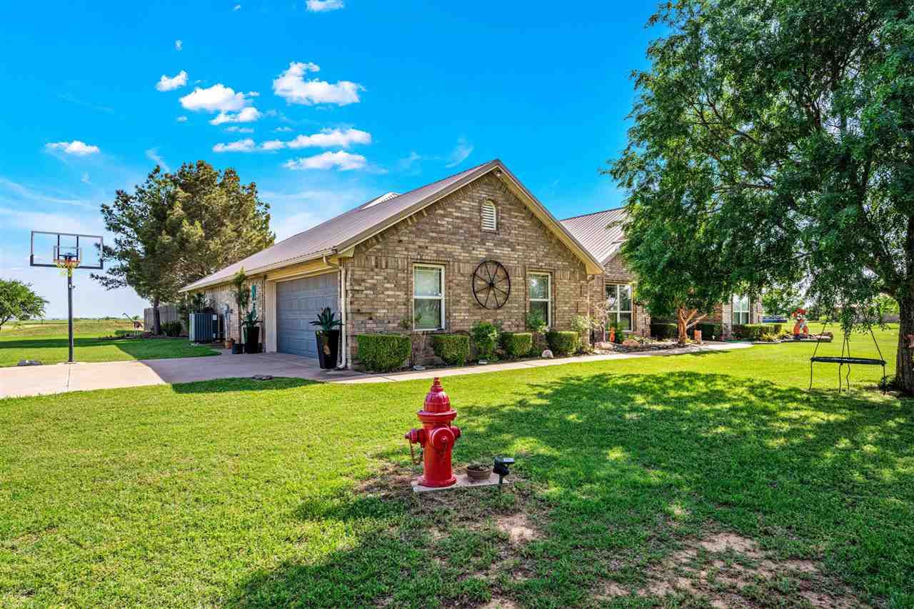 15897 W Gore Blvd, Cache, OK, 73527-3107