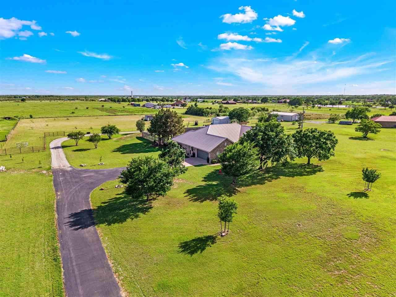 15897 W Gore Blvd, Cache, OK, 73527-3107