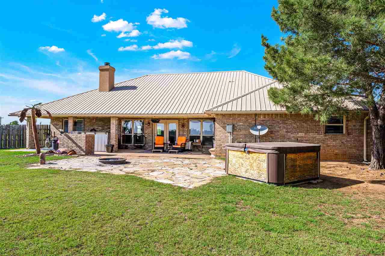 15897 W Gore Blvd, Cache, OK, 73527-3107