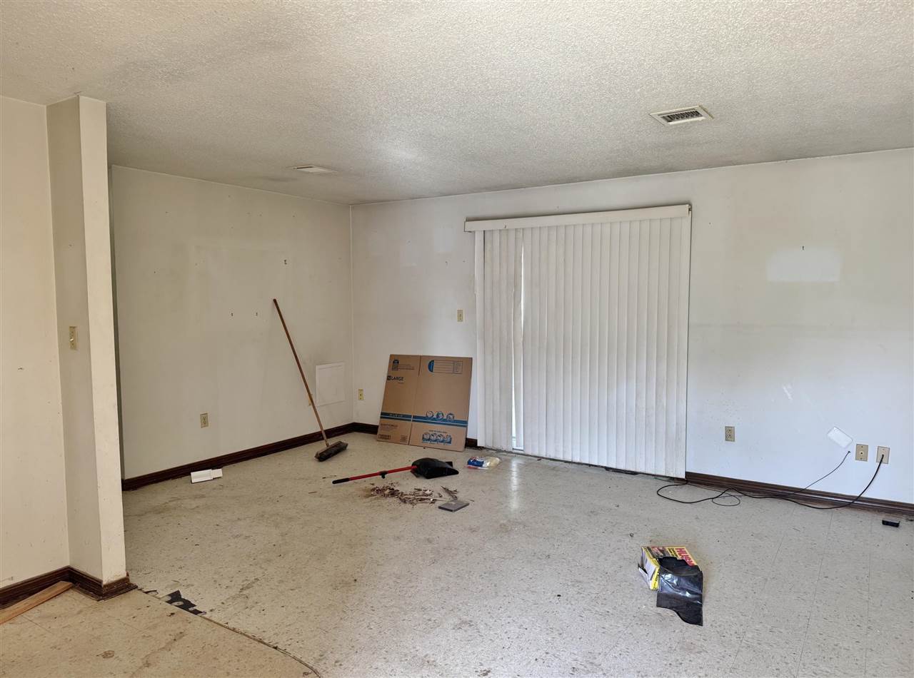 5628 NW Briarwood Ave, Lawton, OK, 73505