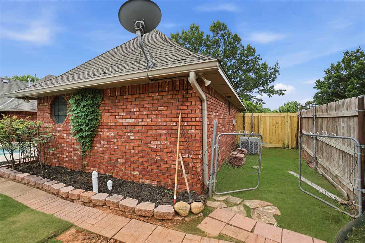 3102 NE Heritage Dr, Lawton, OK, 73507