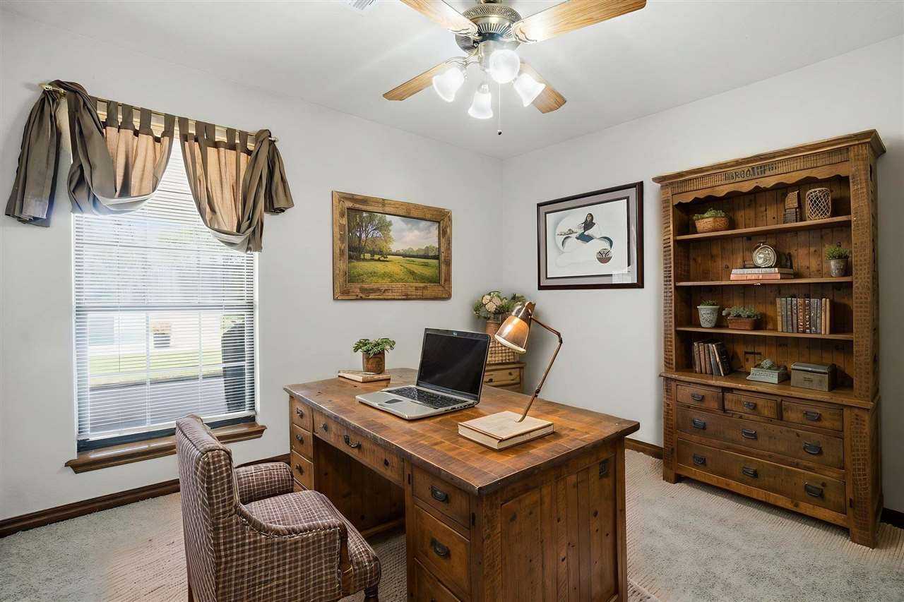 3006 NE Heritage Dr, Lawton, OK, 73507