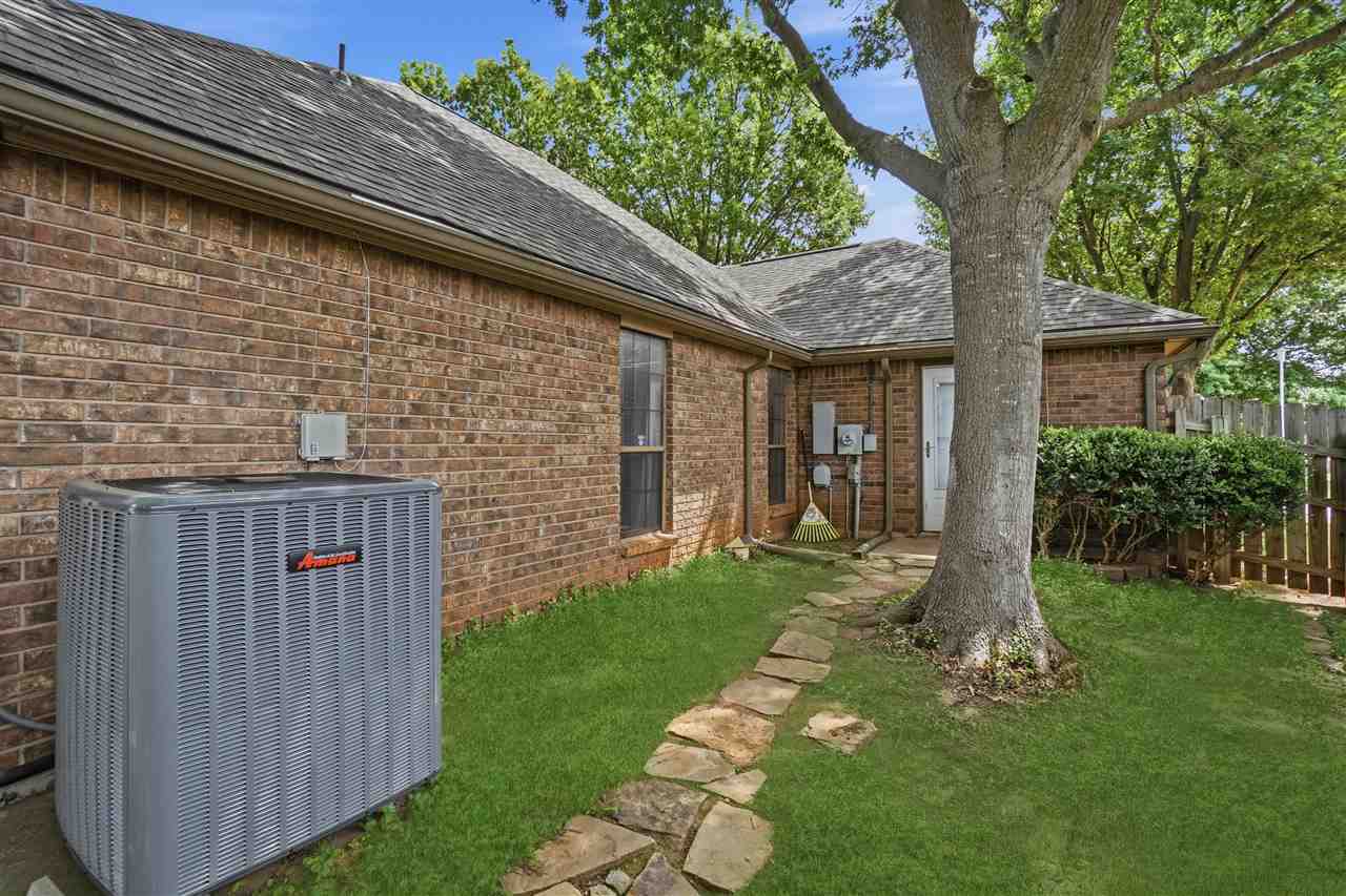 3006 NE Heritage Dr, Lawton, OK, 73507