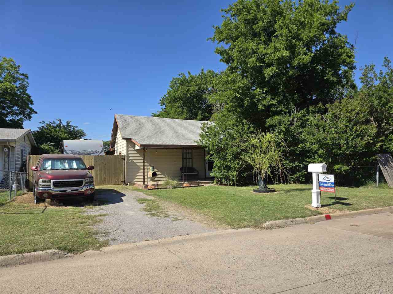 FEATURED PROPERTIES