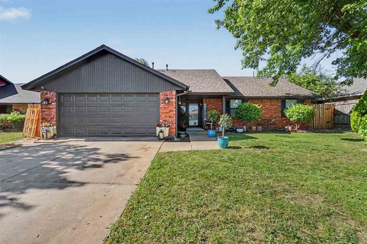 2304 NW Nottingham Dr, Lawton, OK, 73505-3106