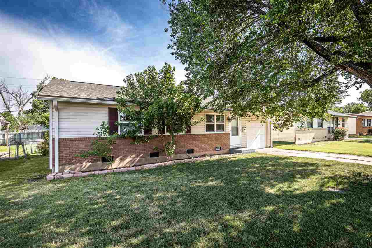 FEATURED PROPERTIES