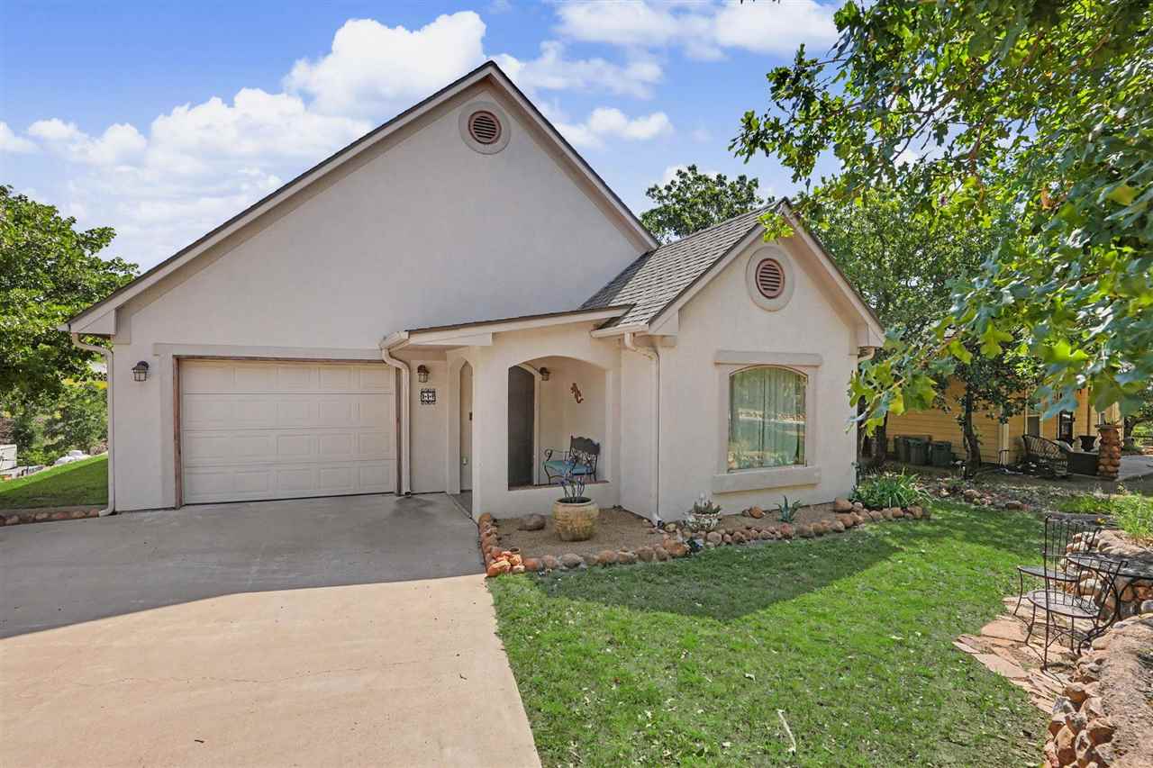 FEATURED PROPERTIES