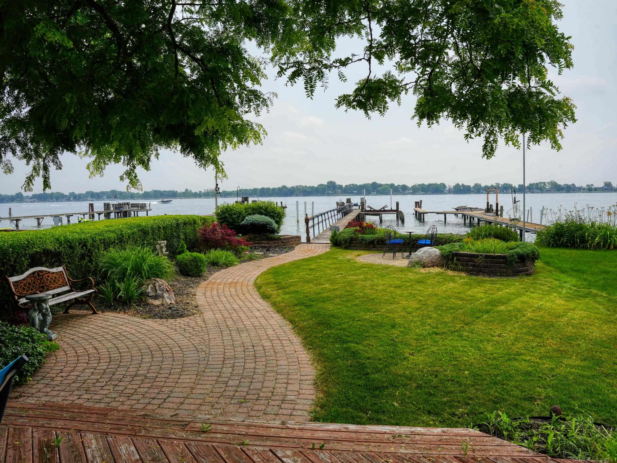 5403 Pointe Drive, East China, MI, 48054