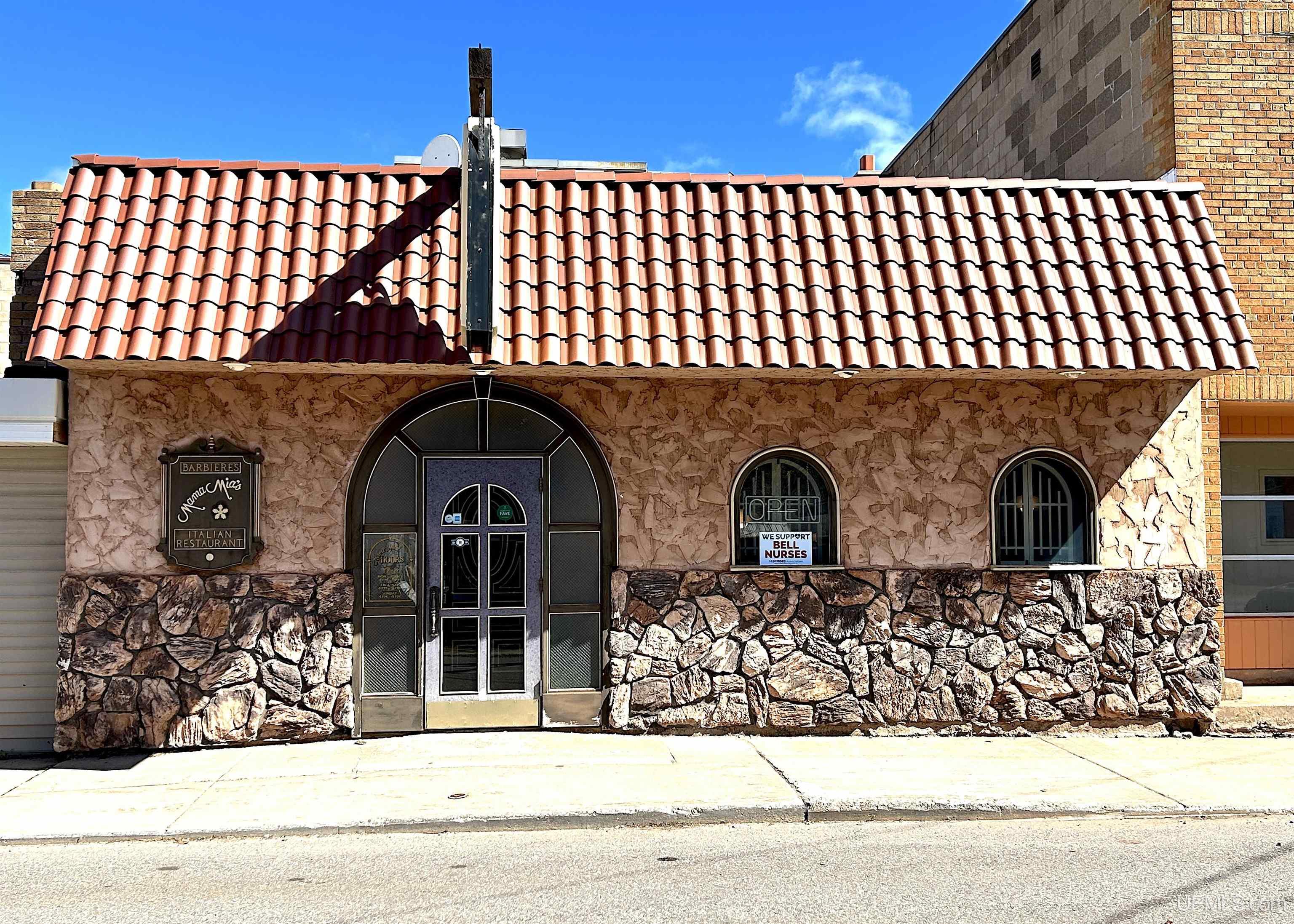 Commercial Listing MLS Number 50150945