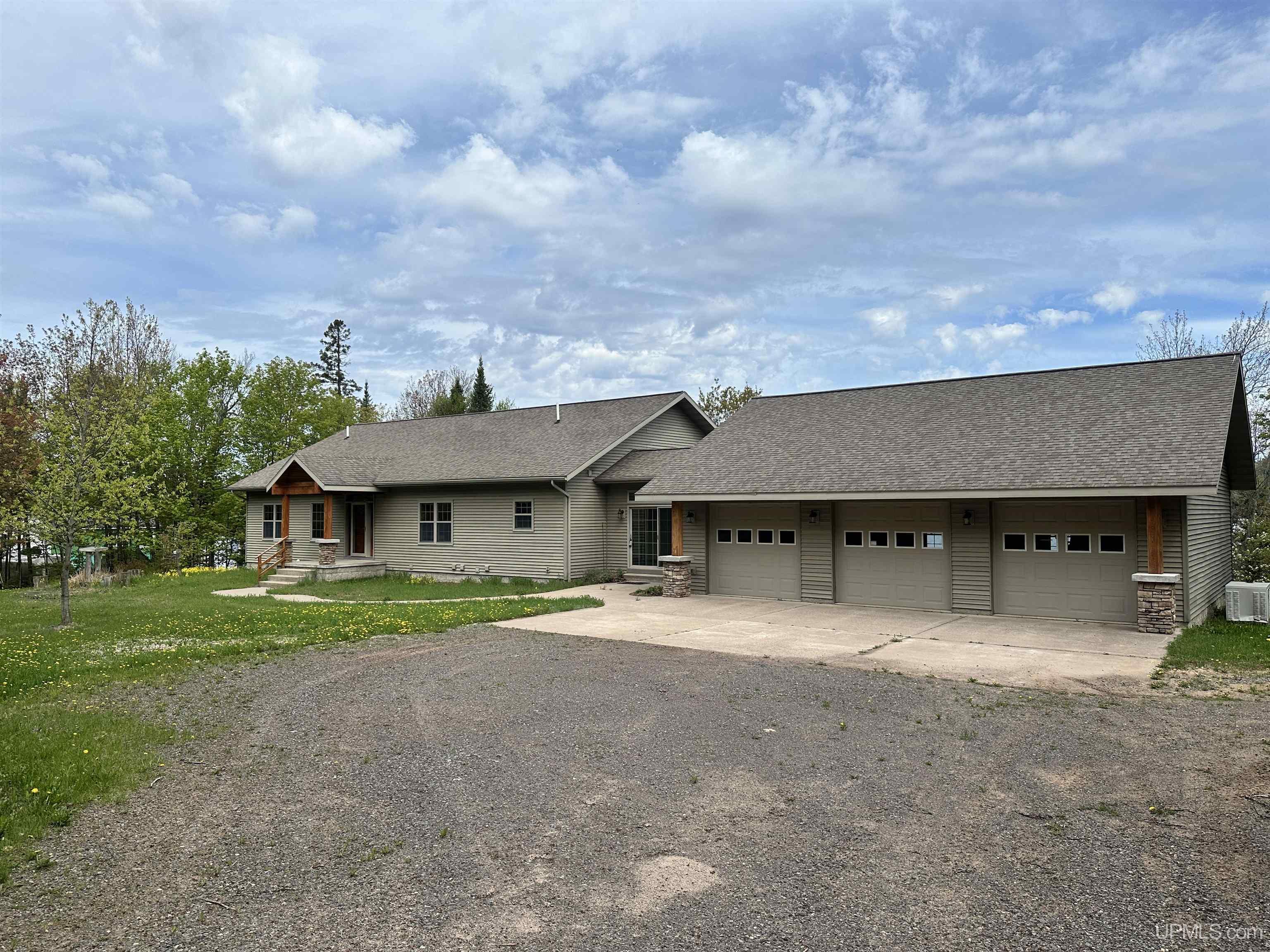MLS 50156972 Large photo number 2 