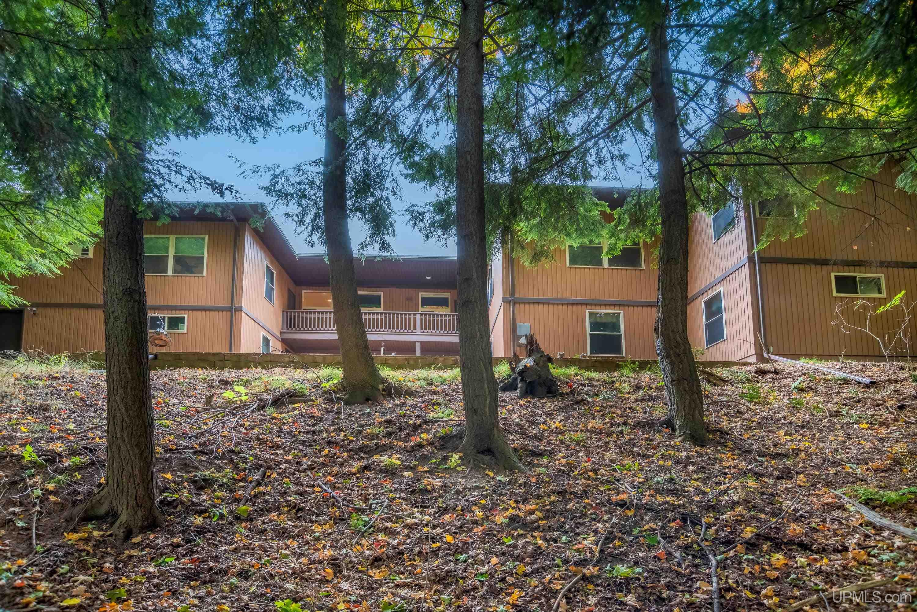 737 Grove Street, Marquette, MI, 49855