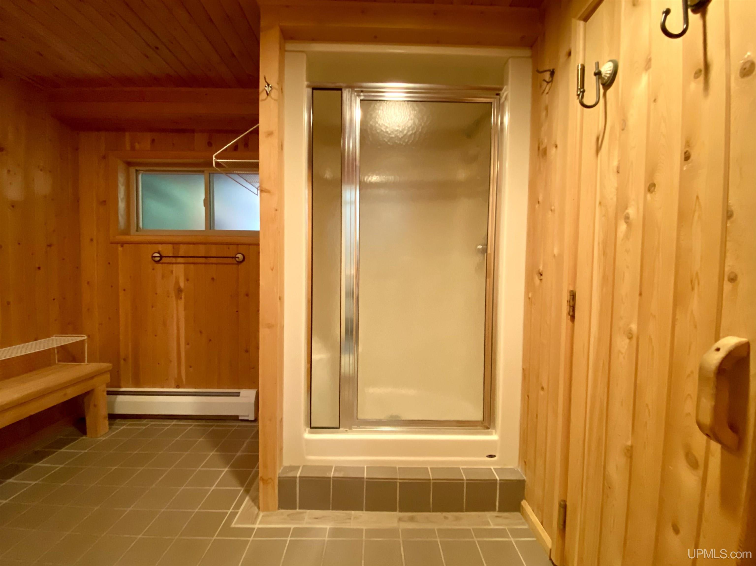 737 Grove Street, Marquette, MI, 49855