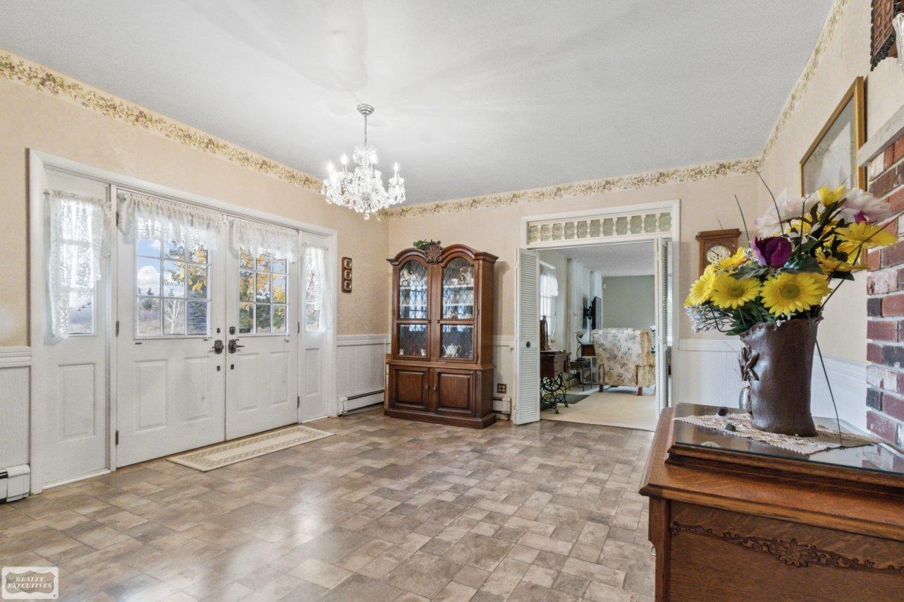 5405 S Lakeshore Road, Harbor Beach, MI, 48441