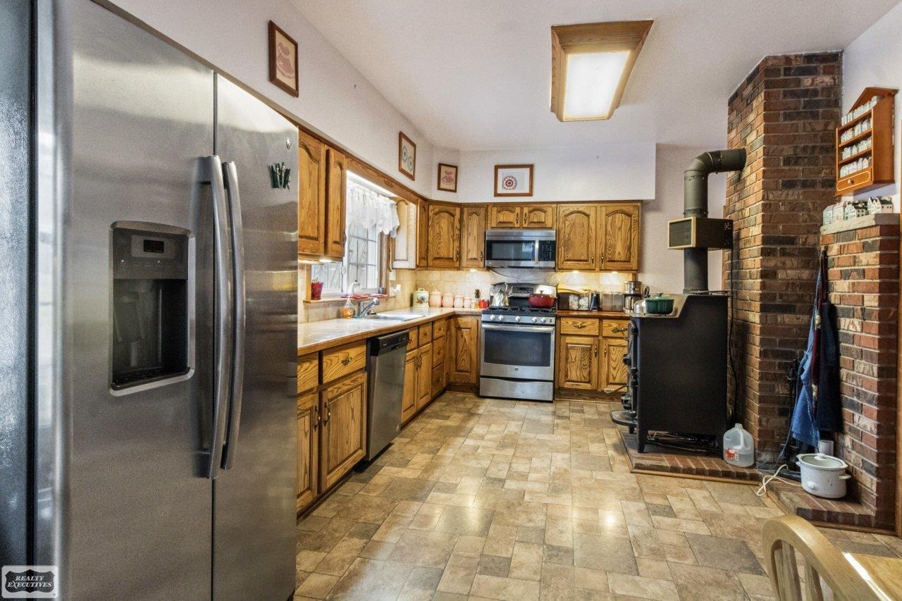 5405 S Lakeshore Road, Harbor Beach, MI, 48441