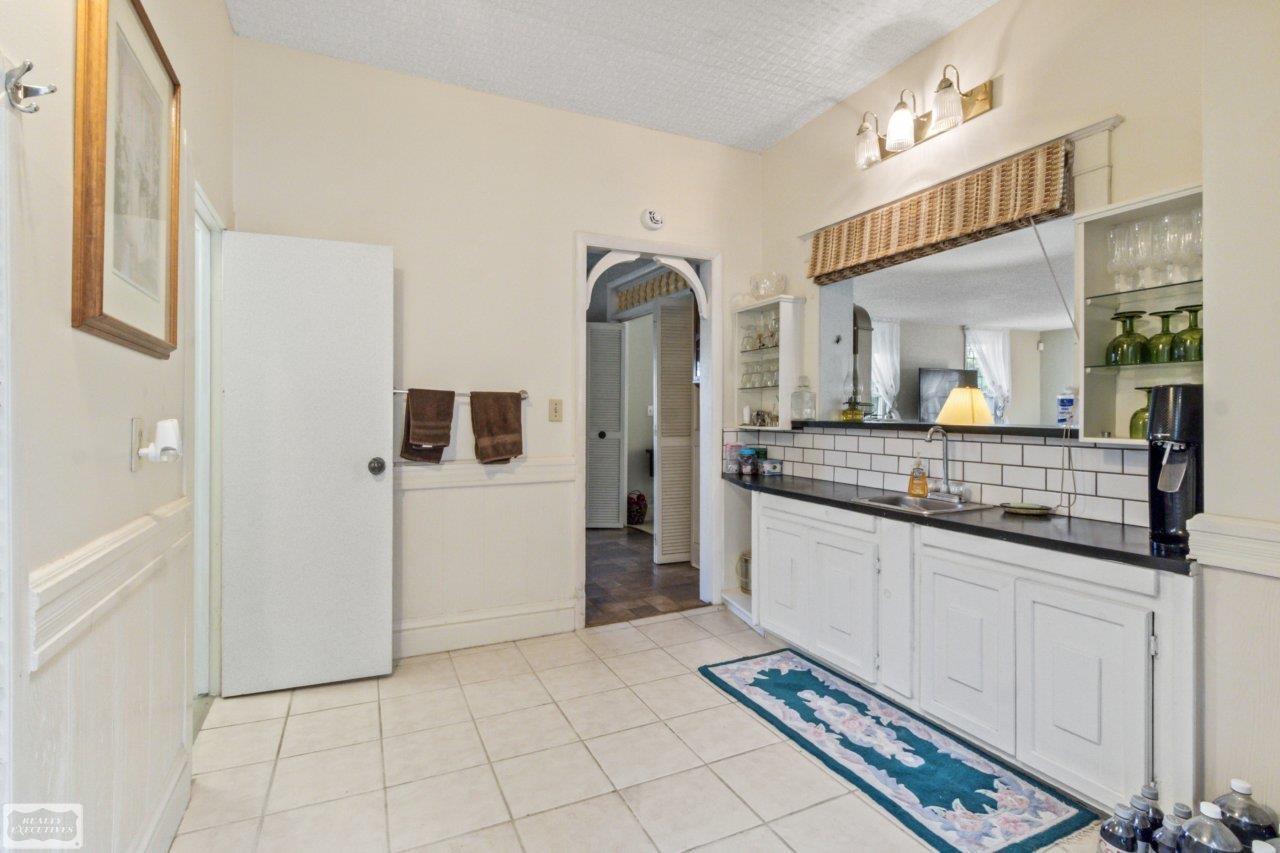 5405 S Lakeshore Road, Harbor Beach, MI, 48441