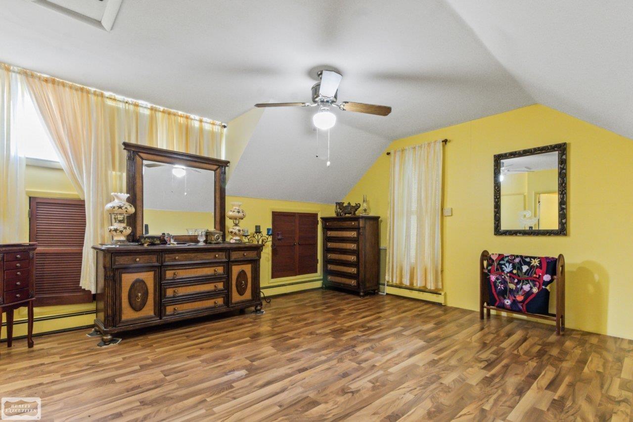 5405 S Lakeshore Road, Harbor Beach, MI, 48441