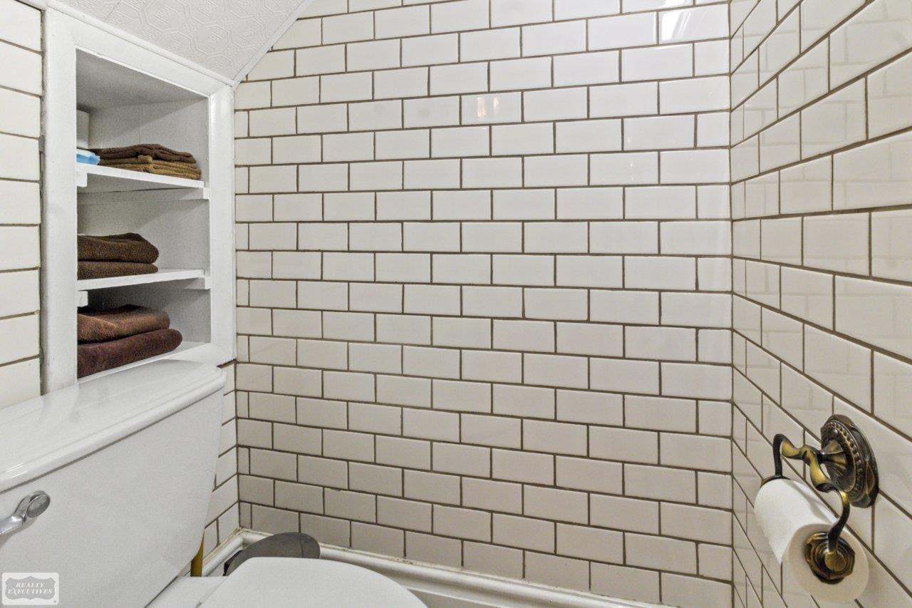 5405 S Lakeshore Road, Harbor Beach, MI, 48441