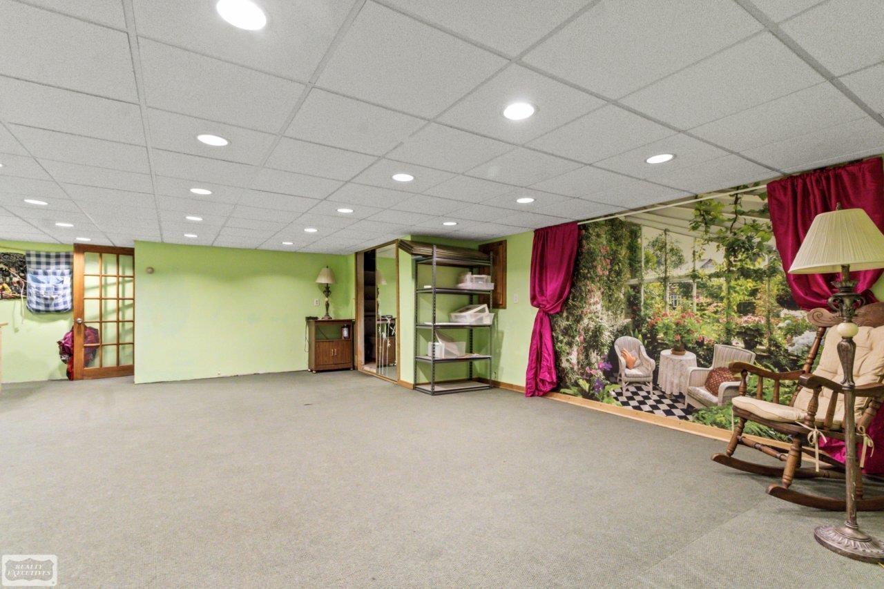 5405 S Lakeshore Road, Harbor Beach, MI, 48441