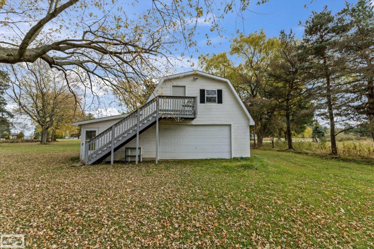 5405 S Lakeshore Road, Harbor Beach, MI, 48441