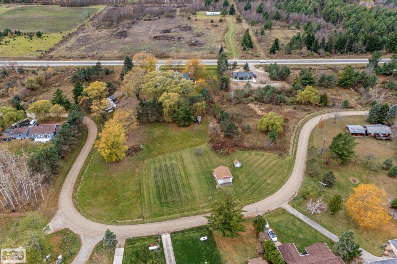 5405 S Lakeshore Road, Harbor Beach, MI, 48441