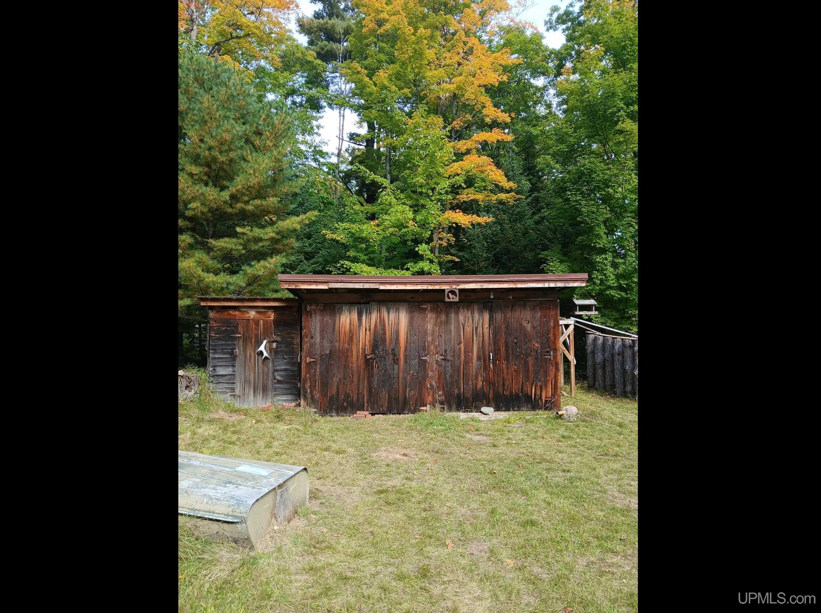 301A-301B Robinson Lake Road, Iron River, MI, 49935