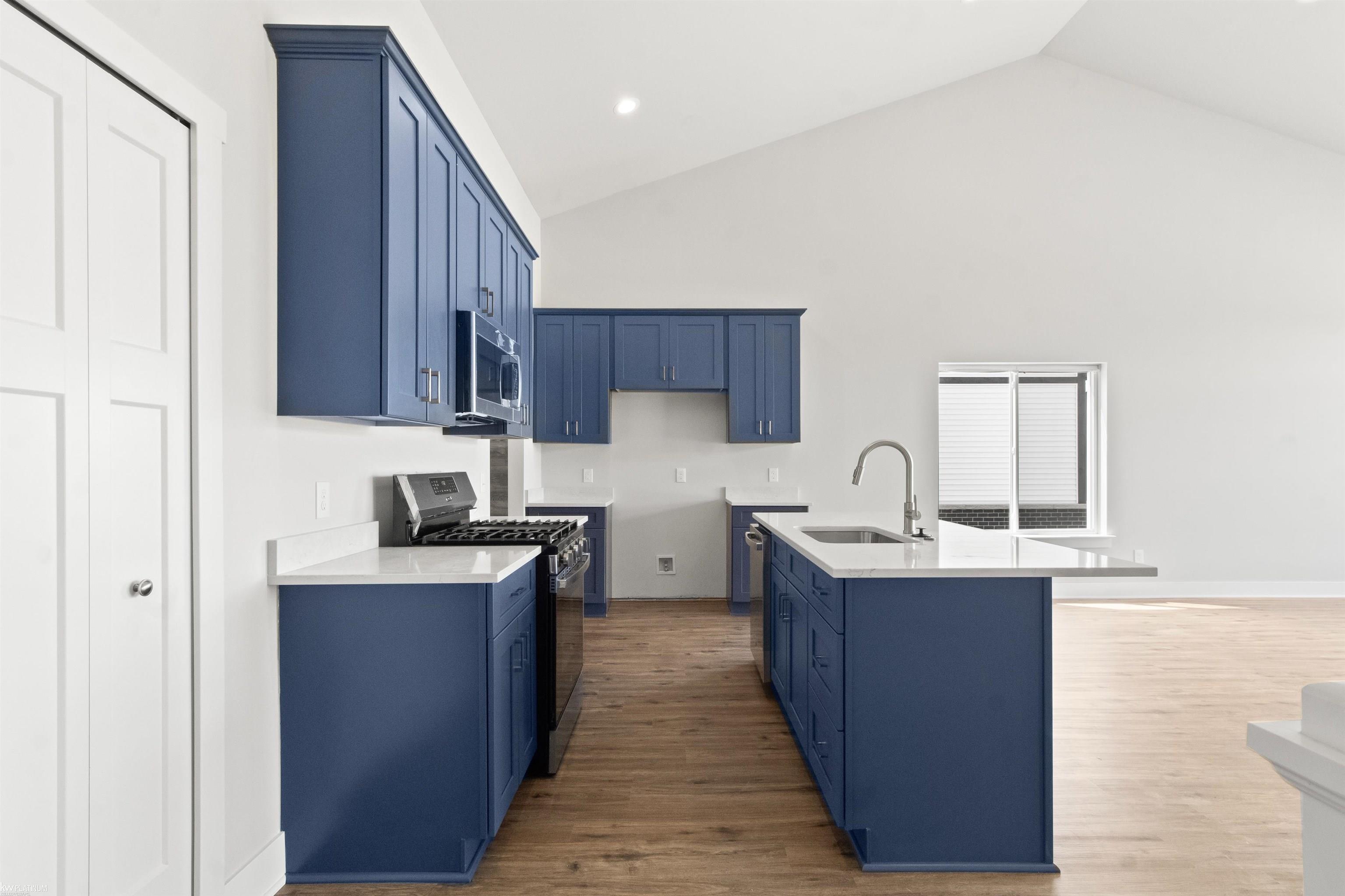  UNIT 14, New Baltimore, MI, 48051