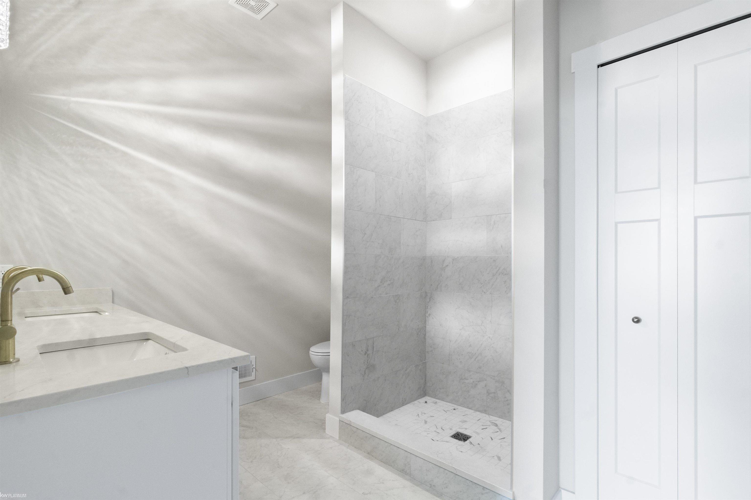  UNIT 14, New Baltimore, MI, 48051