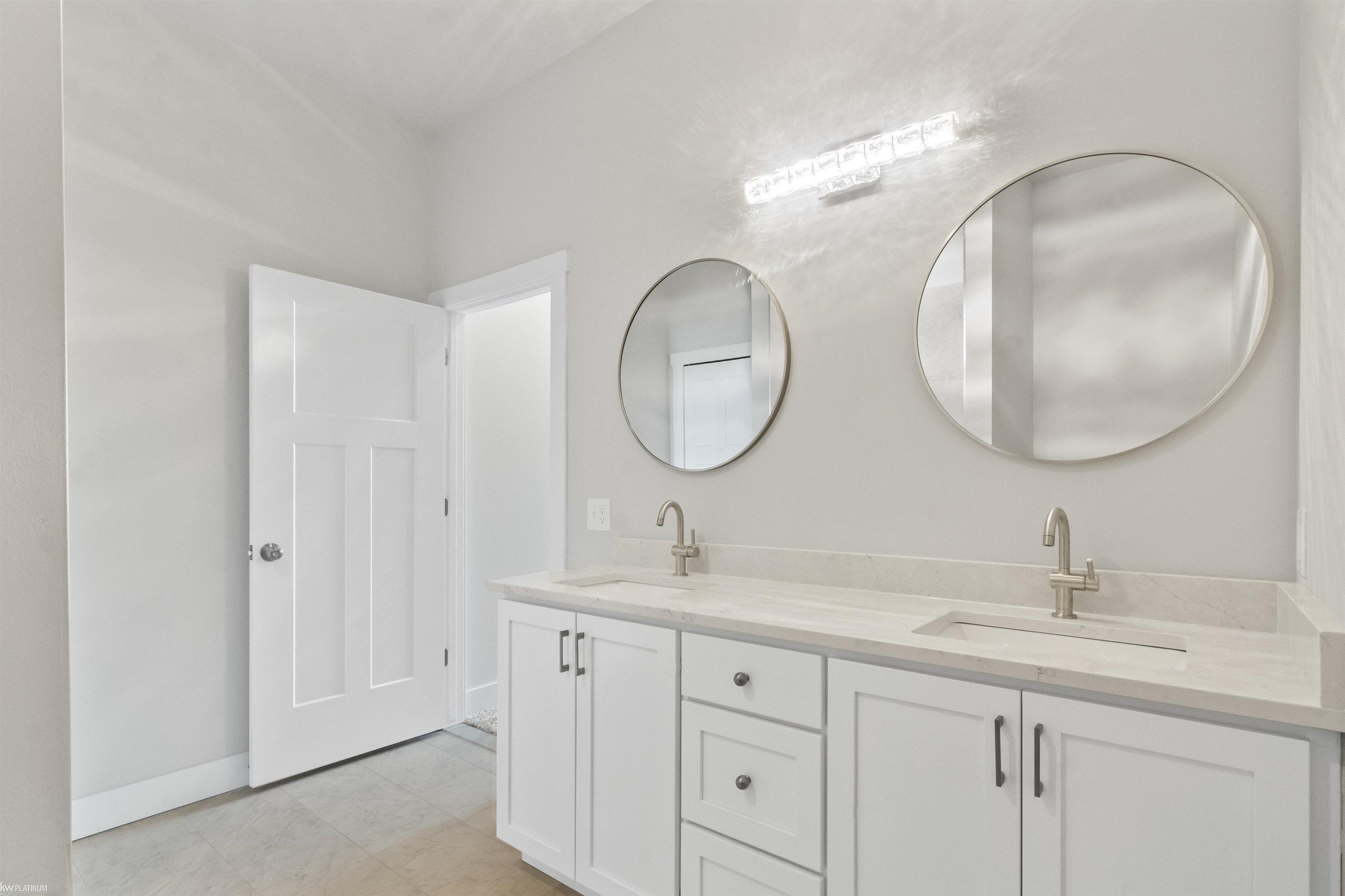  UNIT 14, New Baltimore, MI, 48051