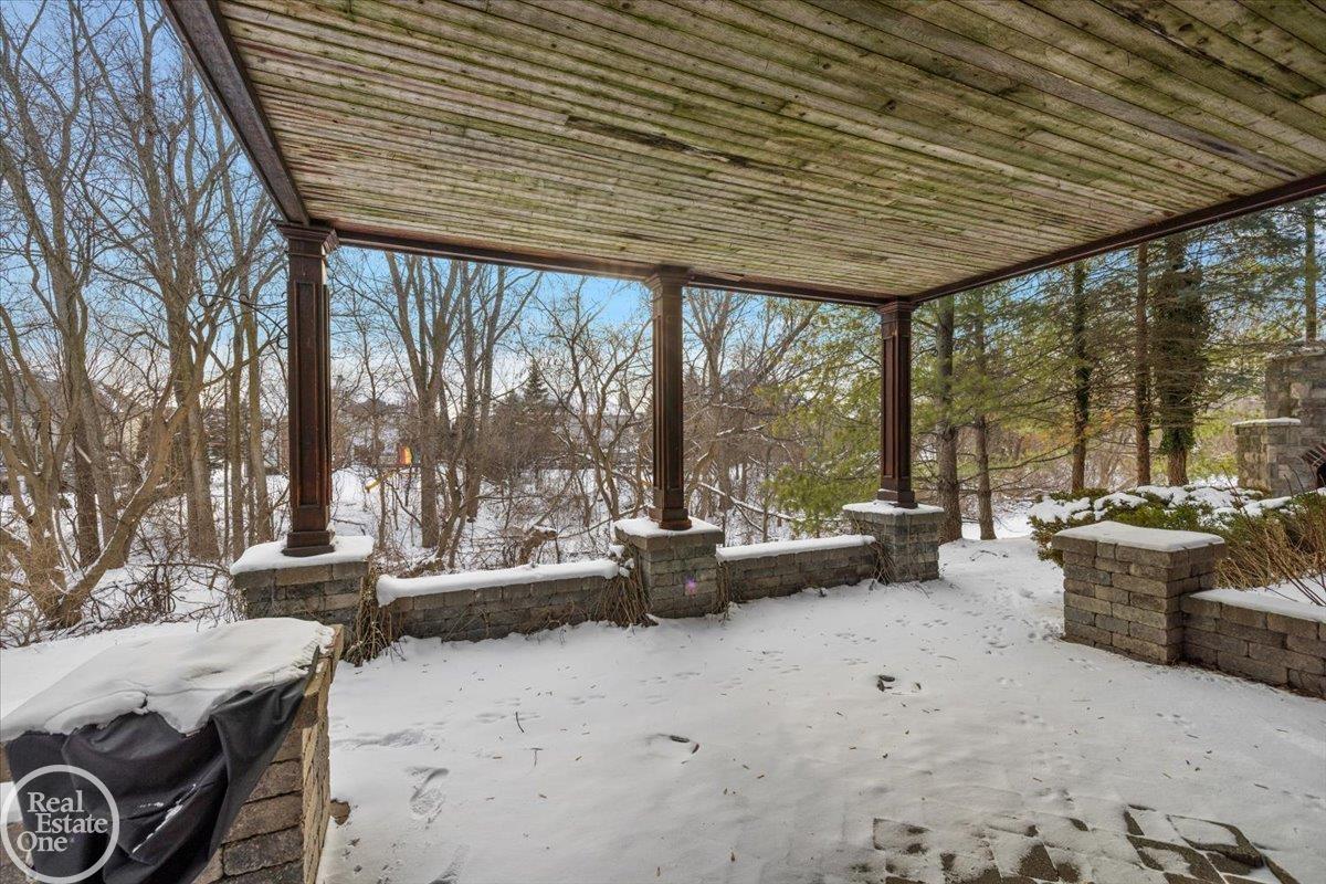 Rochester Hills, MI, 48306-3584