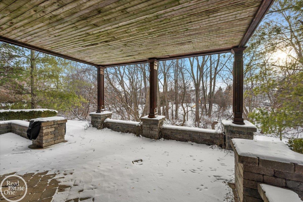 Rochester Hills, MI, 48306-3584