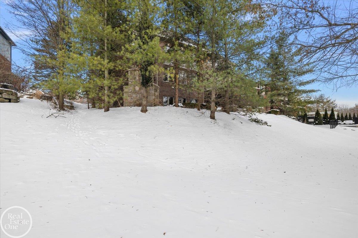 Rochester Hills, MI, 48306-3584