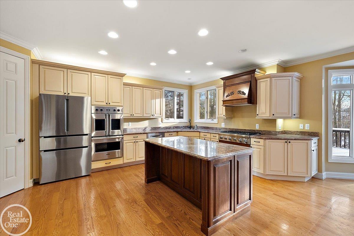 Rochester Hills, MI, 48306-3584